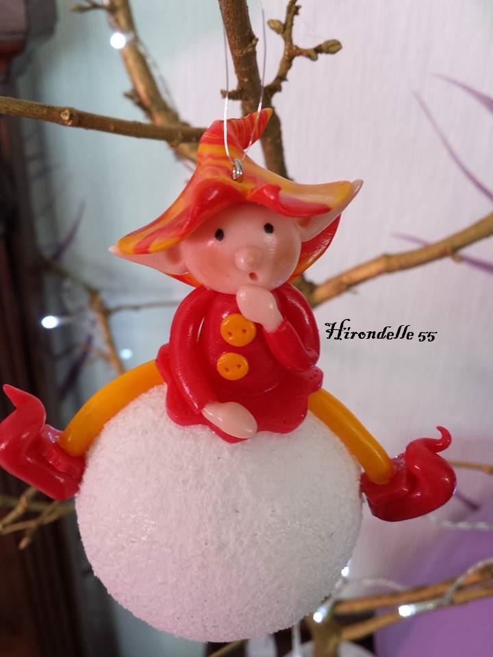 boule de Noel " petit lutin" en pâte fimo